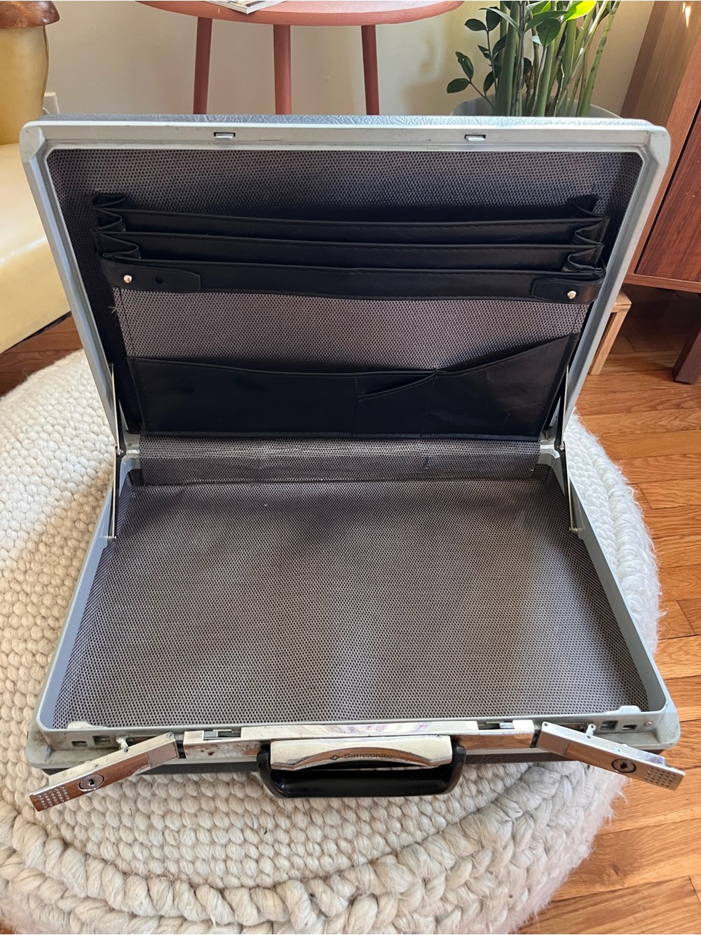 Vintage Samsonite Silver and Black Hard-Shell Briefcase